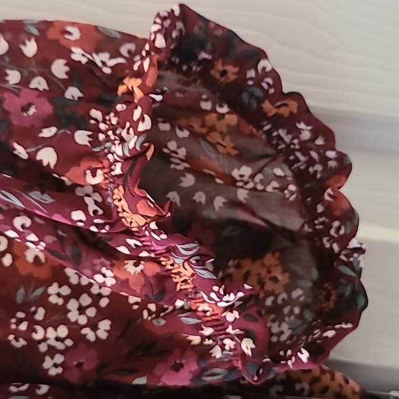 SO BRAND WOMENS JUNIOR SIZE SUMMER TOP WITH SMOCKING SIZE SMALL - Picture 5 of 15